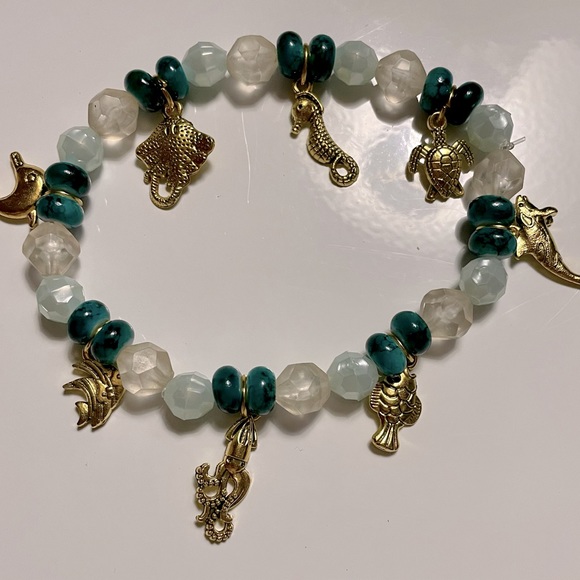 Jewelry - Beach Vibe’s Charm Bracelet